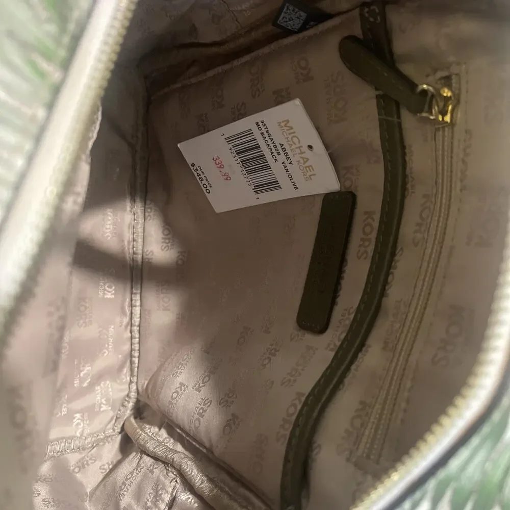 NWT Michael Kors Leather Abbey Vanilla Olive MK Logo Palm Leaf Backpack Rare